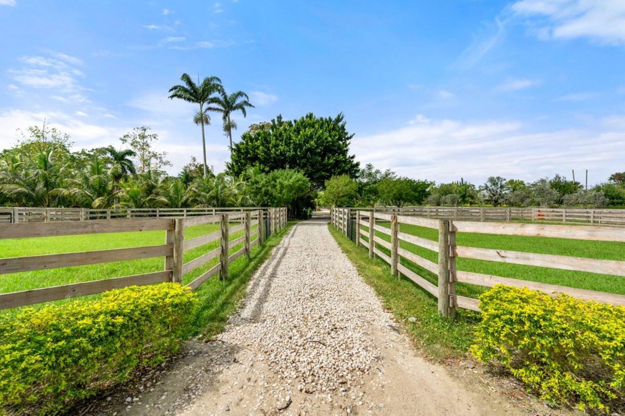 1754 B Road, Loxahatchee Groves, FL 33470 Photo