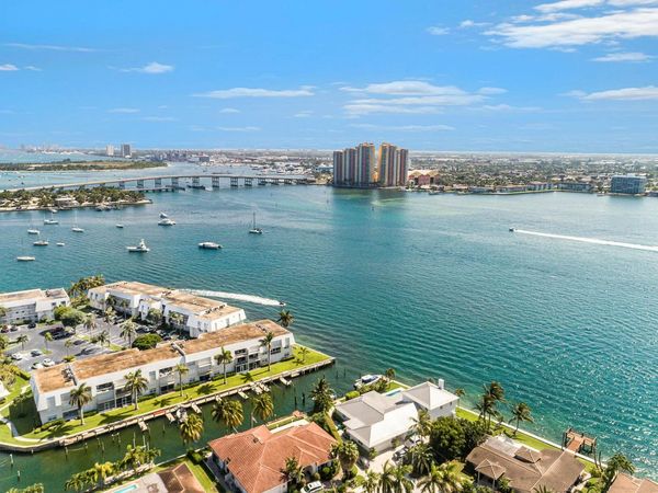 1025 Sugar Sands Boulevard, Unit 360, Singer Island, FL 33404