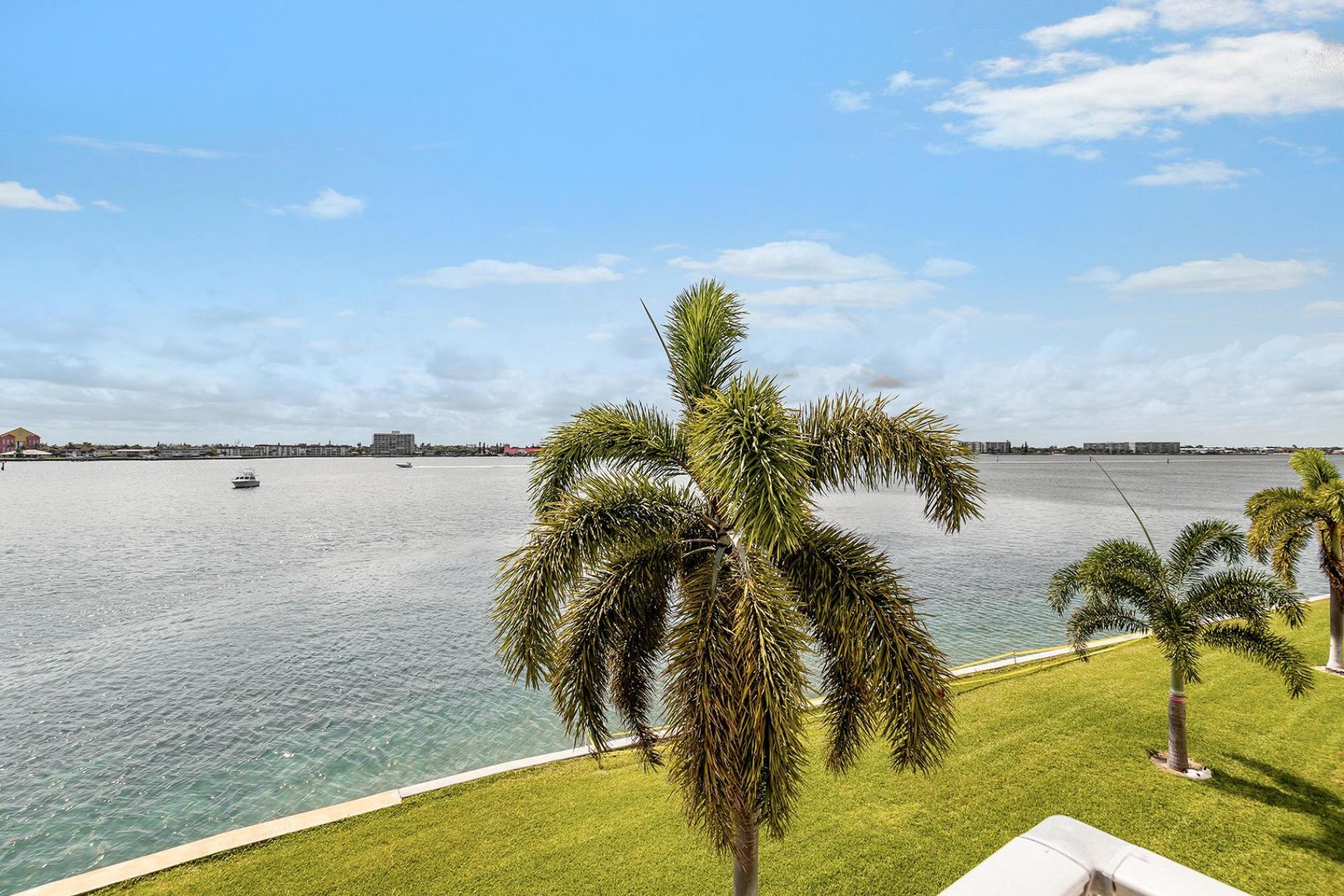 1025 Sugar Sands Boulevard, Unit 360, Singer Island, FL 33404 Photo