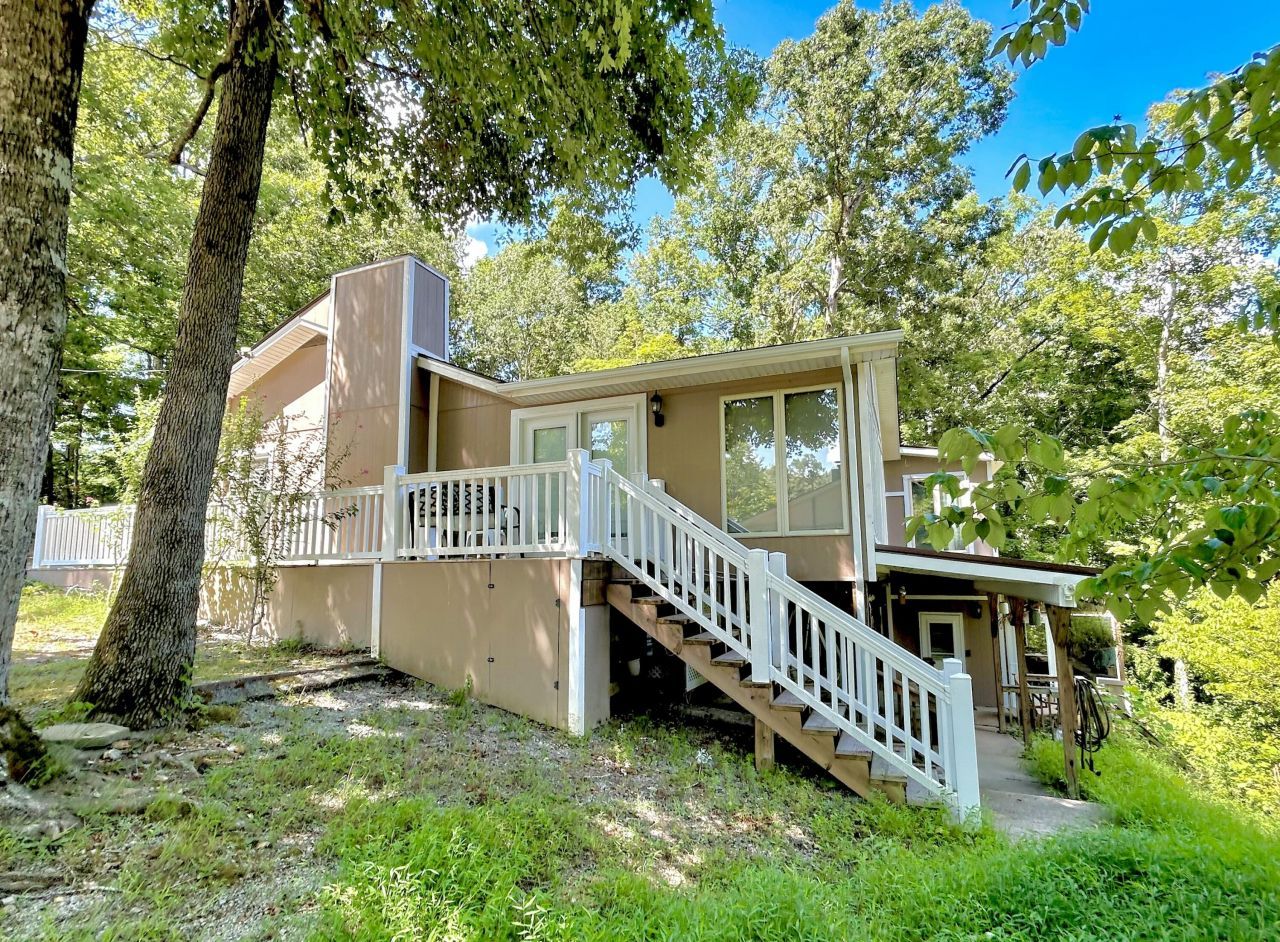 139 Payton Place Lane, Jamestown, KY 42629 Main Photo