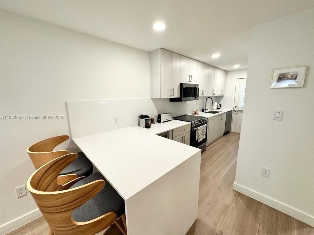 72 S 7, Unit 112, Naples, FL 34102 Photo