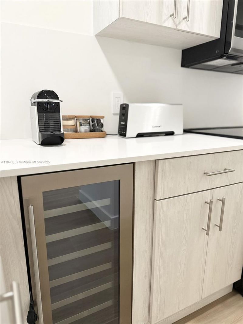 72 S 7, Unit 112, Naples, FL 34102 Photo