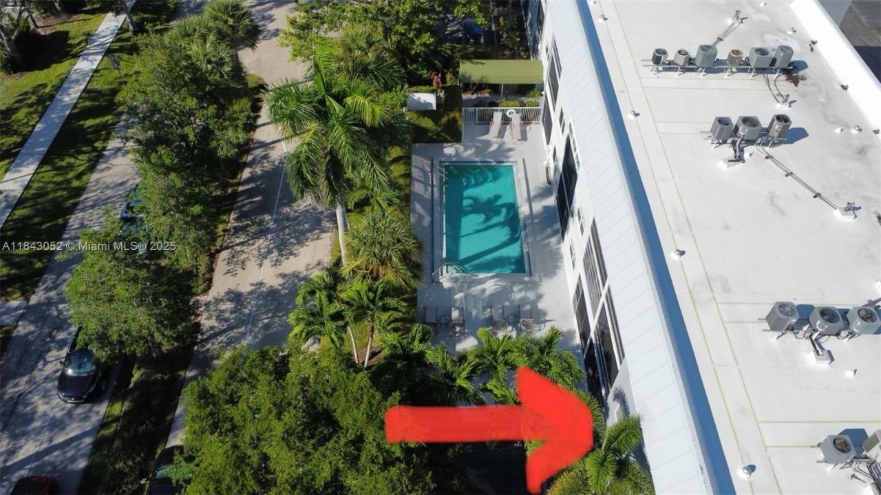 72 S 7, Unit 112, Naples, FL 34102 Photo