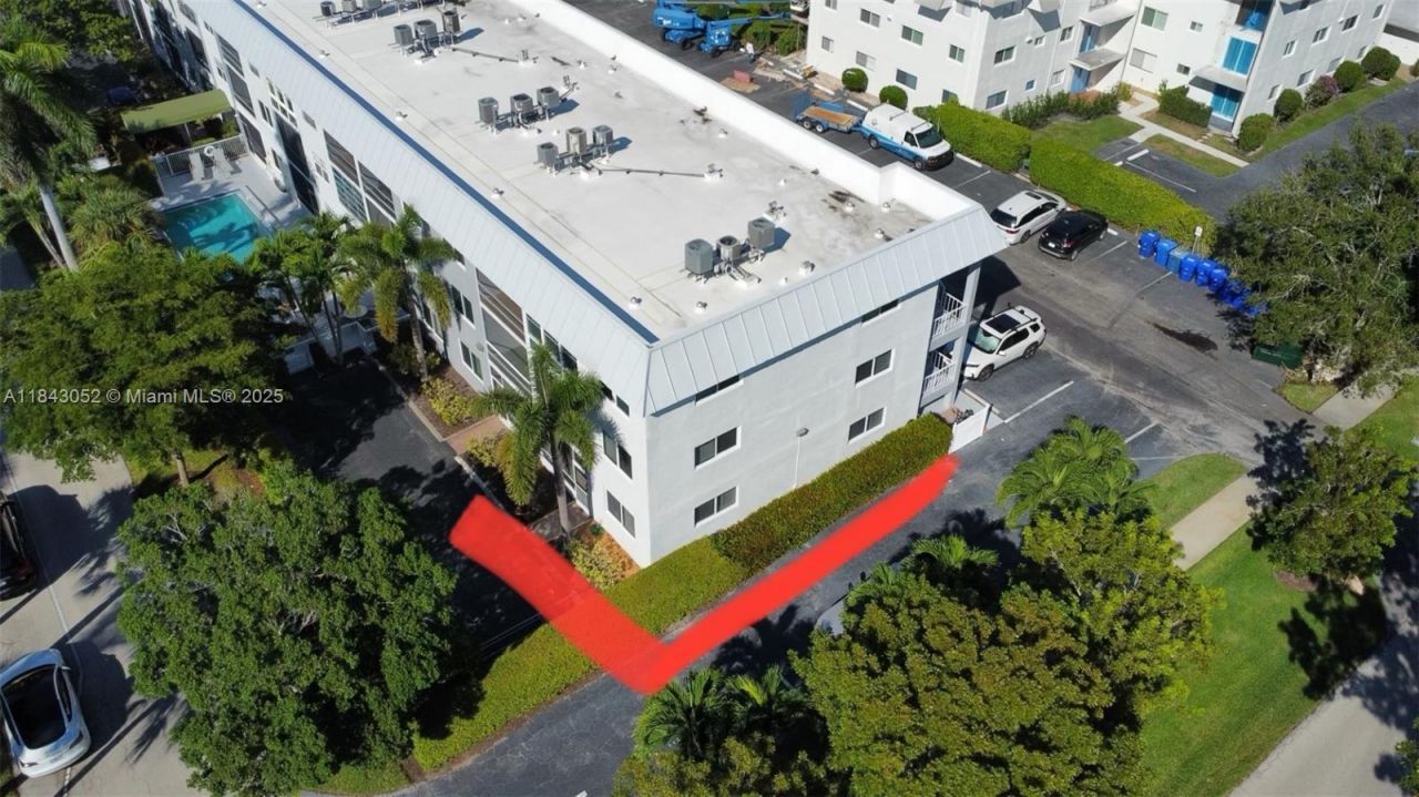 72 S 7, Unit 112, Naples, FL 34102 Photo