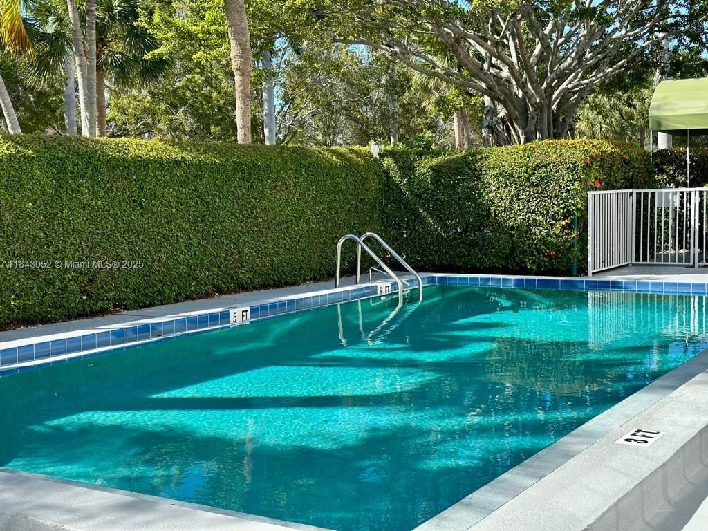 72 S 7, Unit 112, Naples, FL 34102 Photo