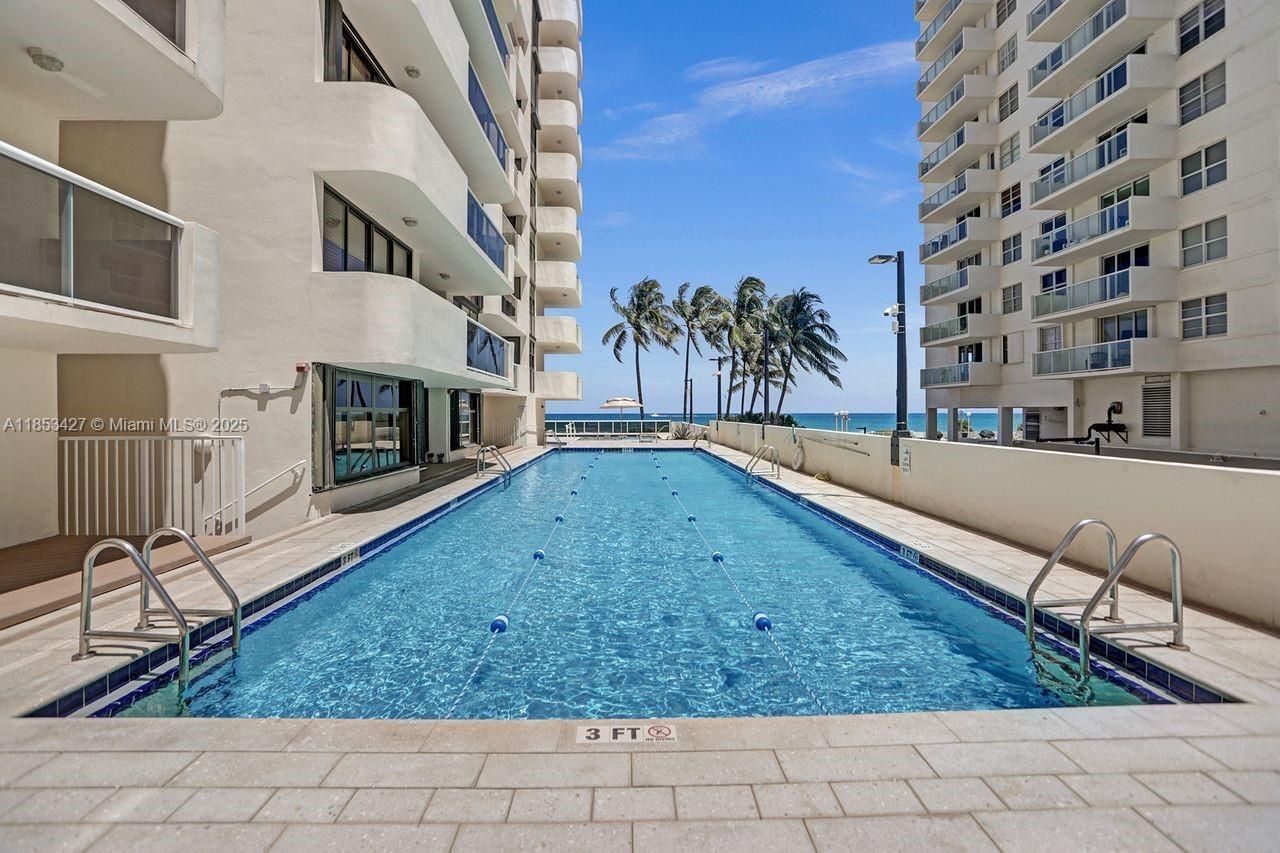 5757 Collins Ave, Unit 1605, Miami Beach, FL 33140 Photo