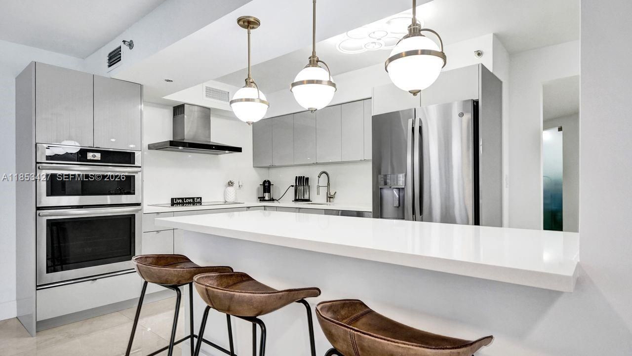 5757 Collins Ave, Unit 1605, Miami Beach, FL 33140 Photo