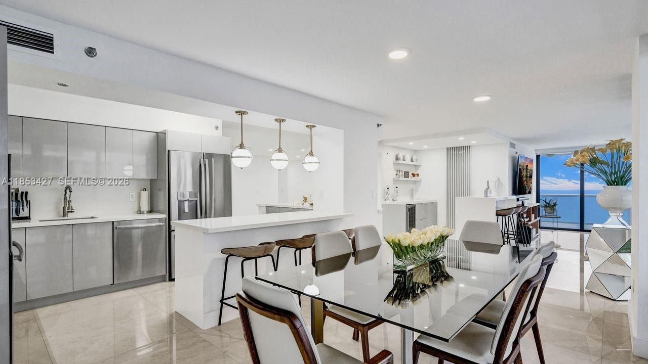 5757 Collins Ave, Unit 1605, Miami Beach, FL 33140 Photo