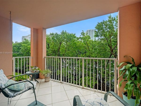 19999 E Country Club Dr, Unit 1208, Aventura, FL 33180