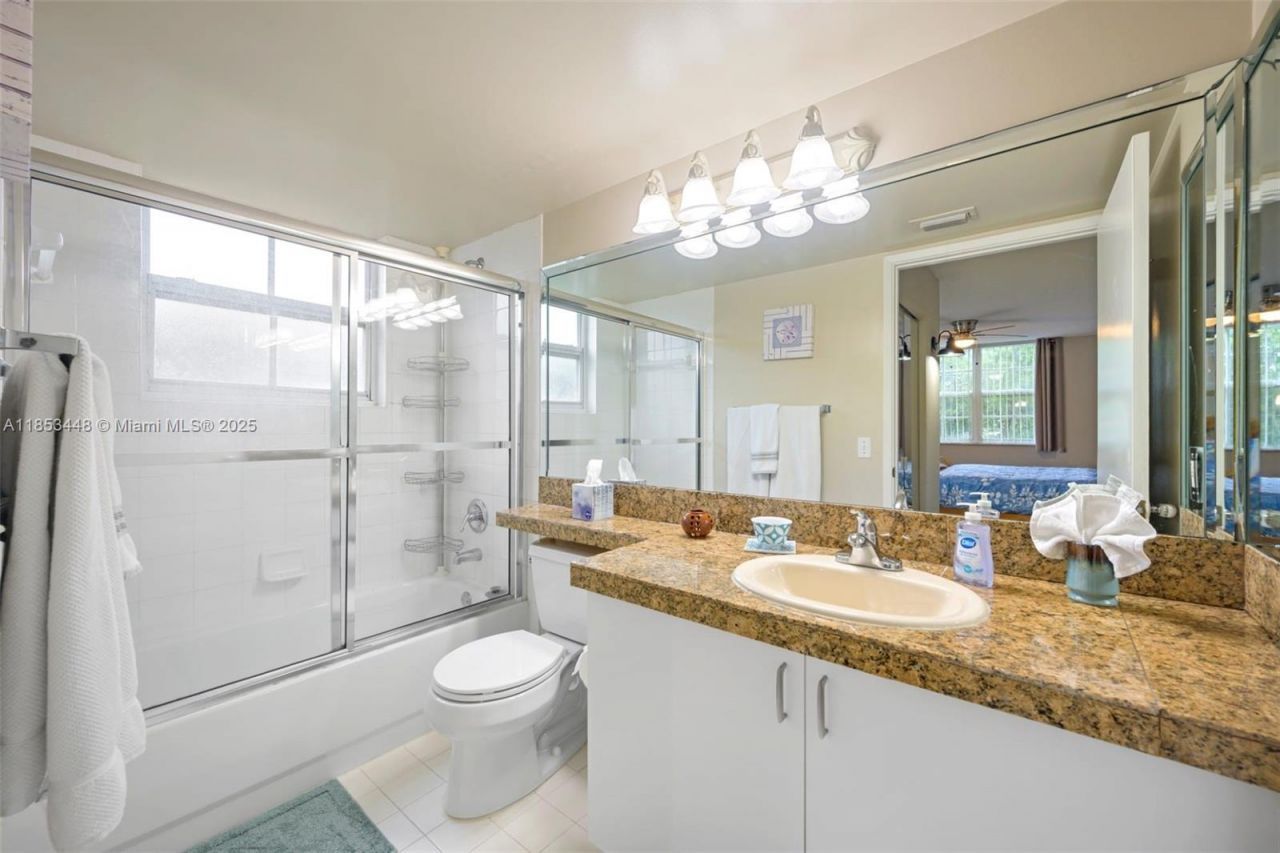 19999 E Country Club Dr, Unit 1208, Aventura, FL 33180 Photo