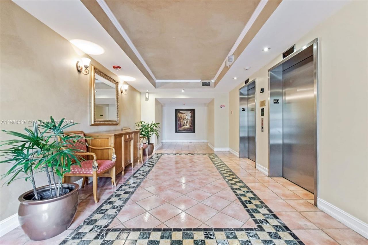 19999 E Country Club Dr, Unit 1208, Aventura, FL 33180 Photo