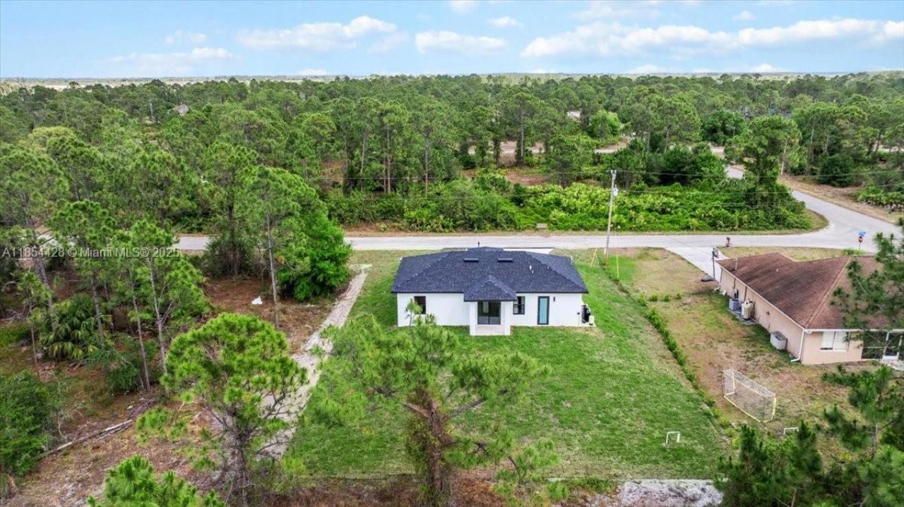 1262 Bowles Ave, Lehigh Acres, FL 33913 Photo