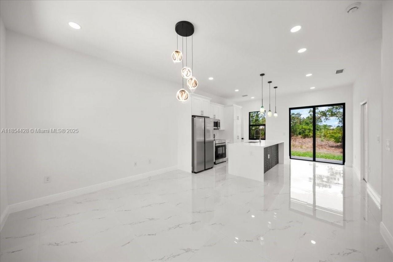 1262 Bowles Ave, Lehigh Acres, FL 33913 Photo