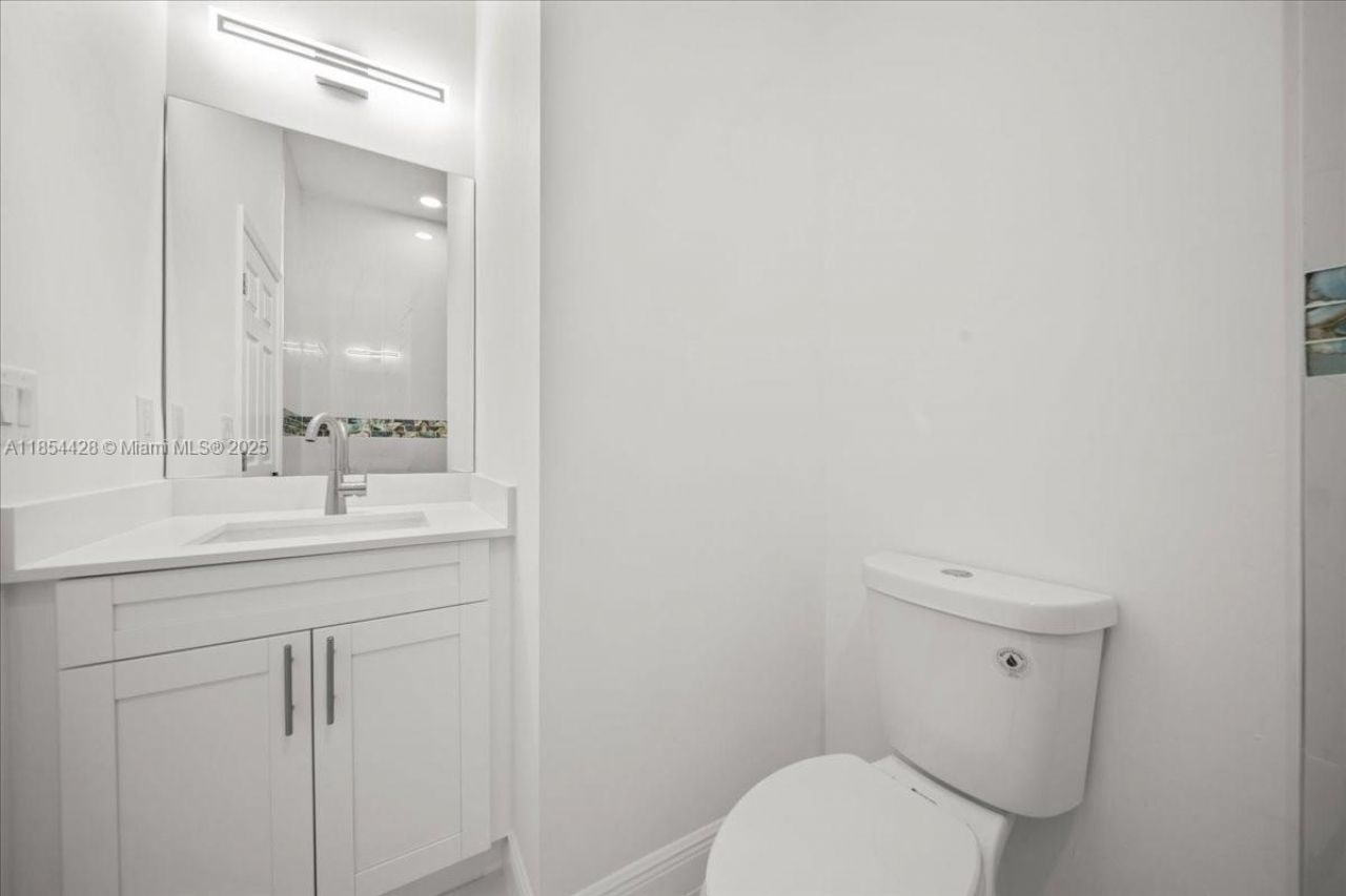 1262 Bowles Ave, Lehigh Acres, FL 33913 Photo