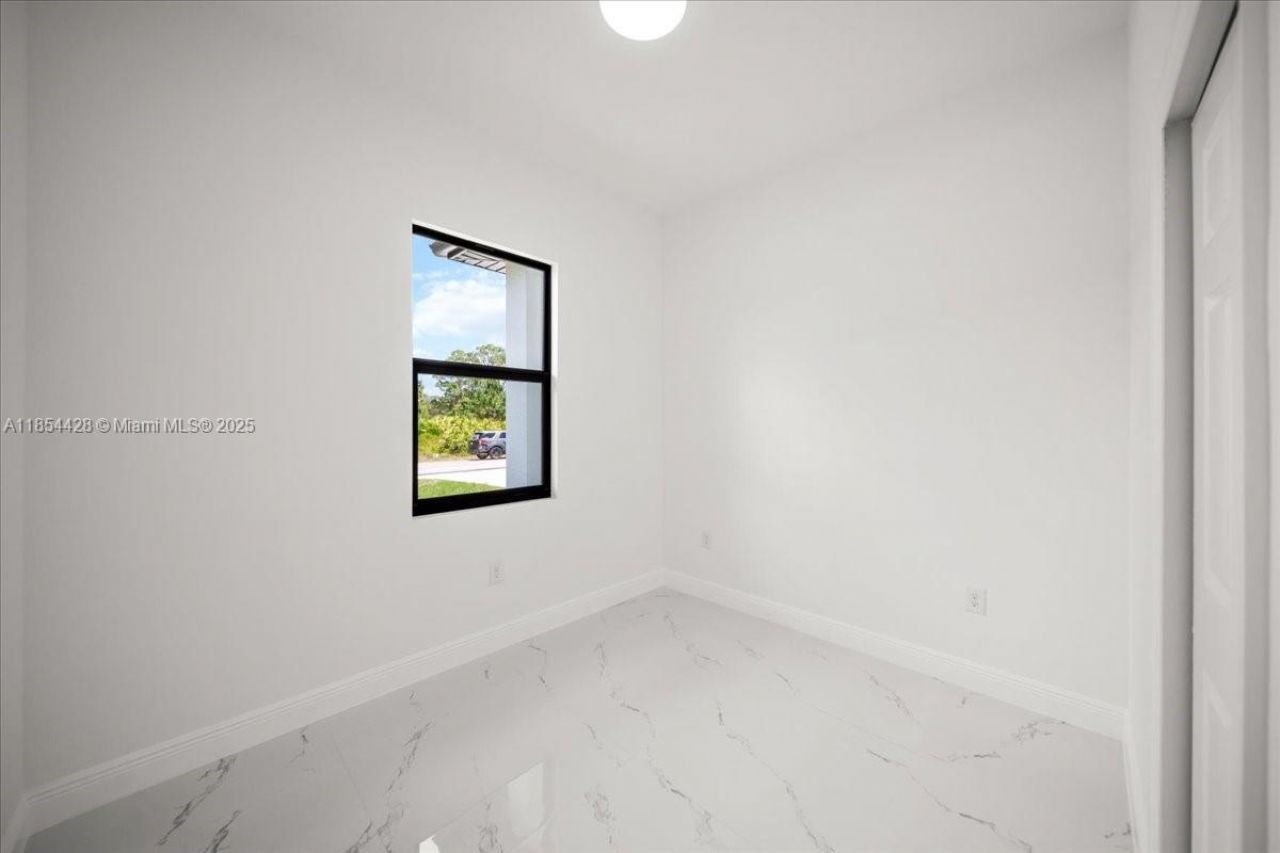 1262 Bowles Ave, Lehigh Acres, FL 33913 Photo