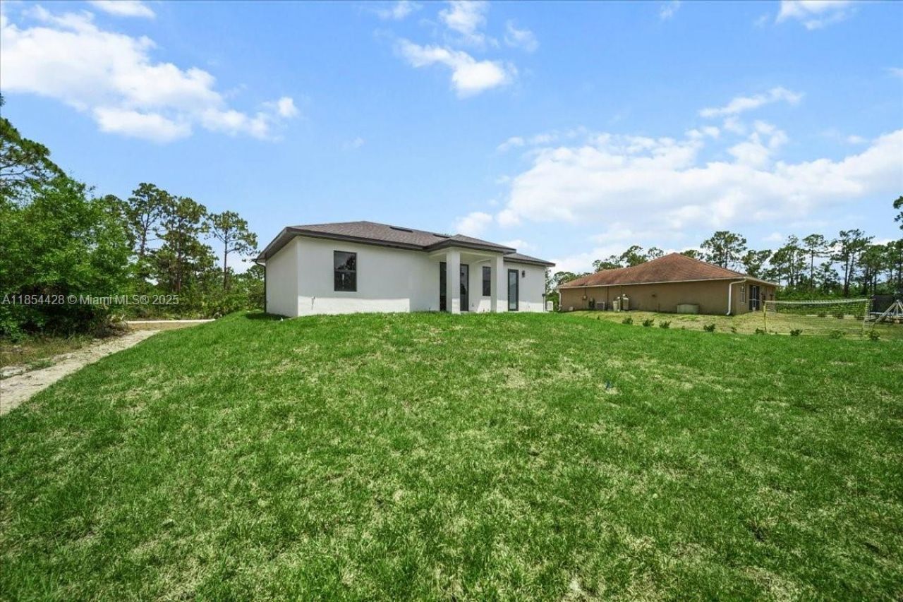 1262 Bowles Ave, Lehigh Acres, FL 33913 Photo