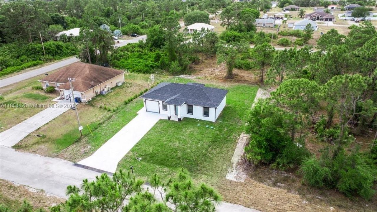 1262 Bowles Ave, Lehigh Acres, FL 33913 Photo