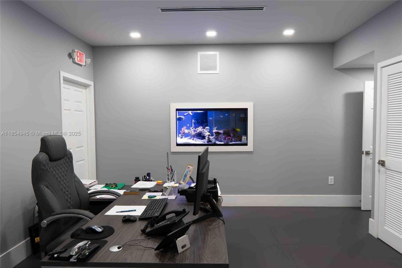 500 W 84th St, Hialeah, FL 33014 Photo