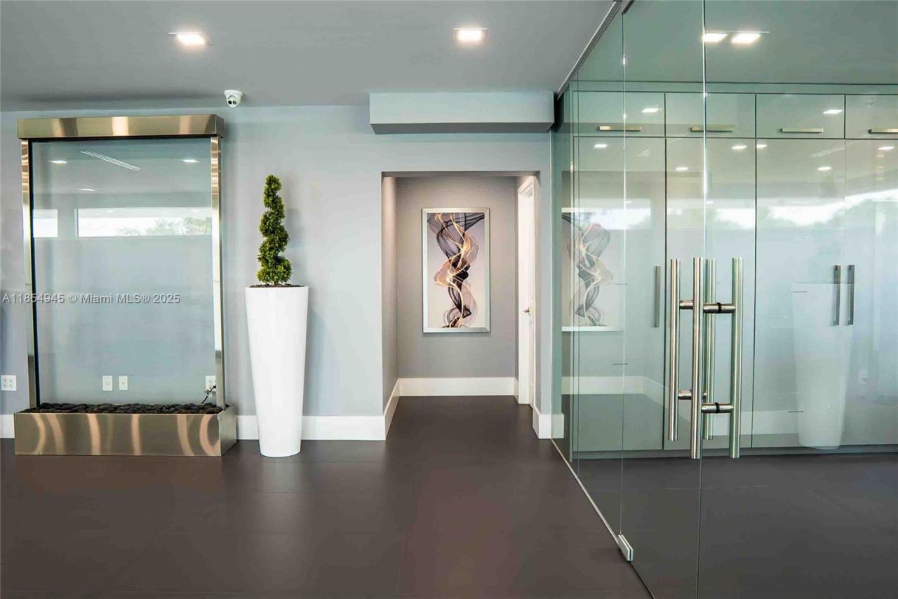 500 W 84th St, Hialeah, FL 33014 Photo