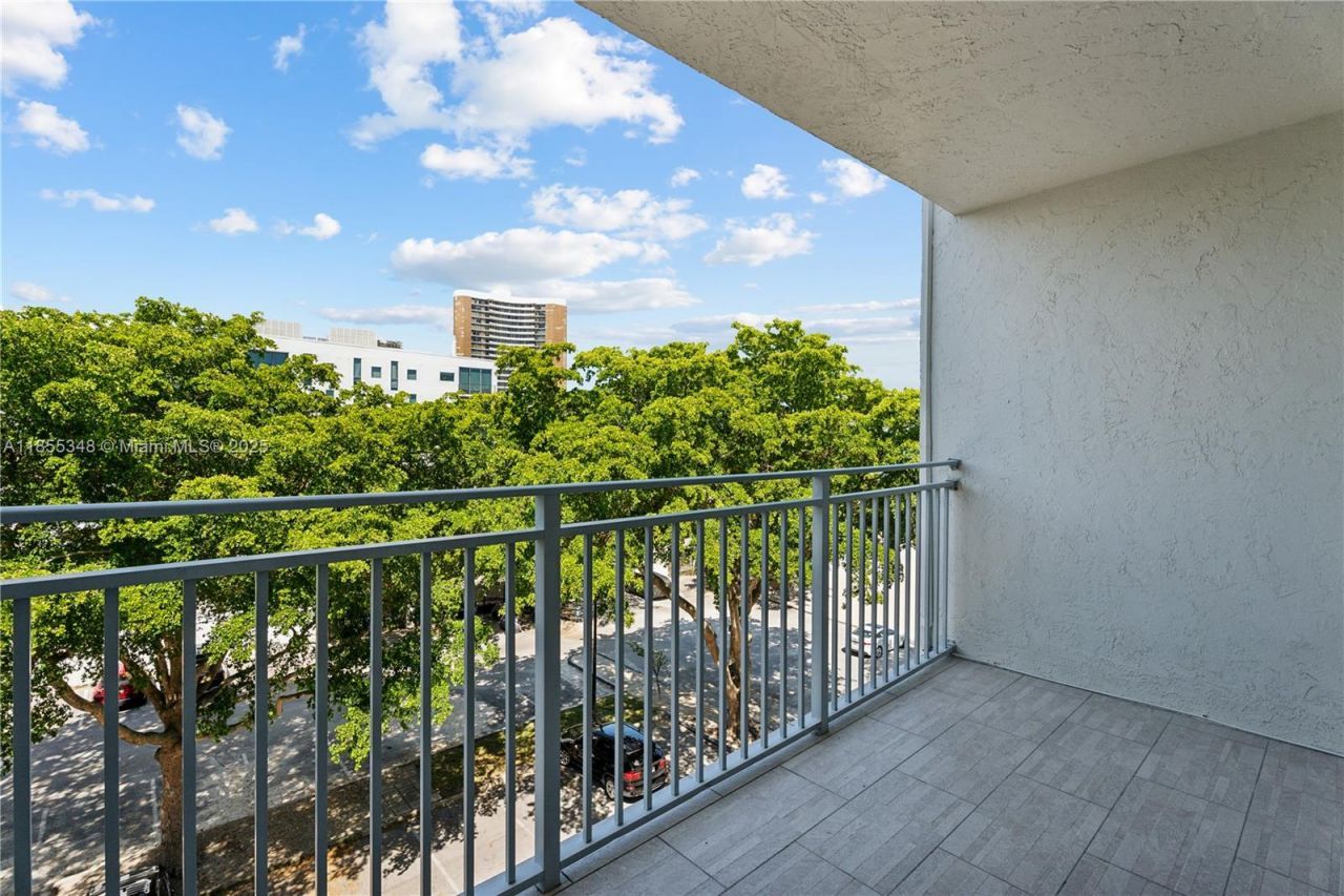 750 NE 64th St, Unit B500, Miami, FL 33138 Photo