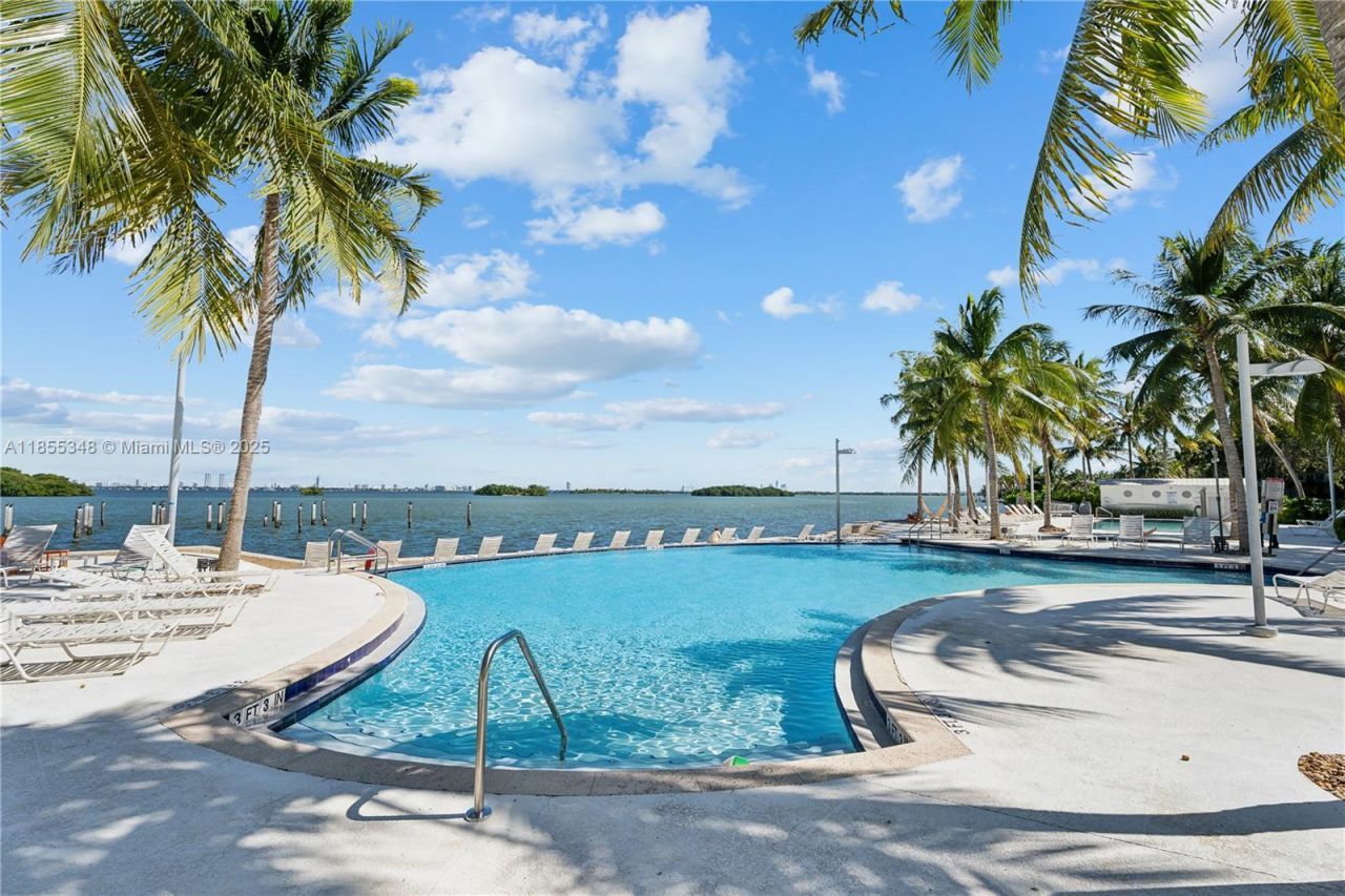 750 NE 64th St, Unit B500, Miami, FL 33138 Photo