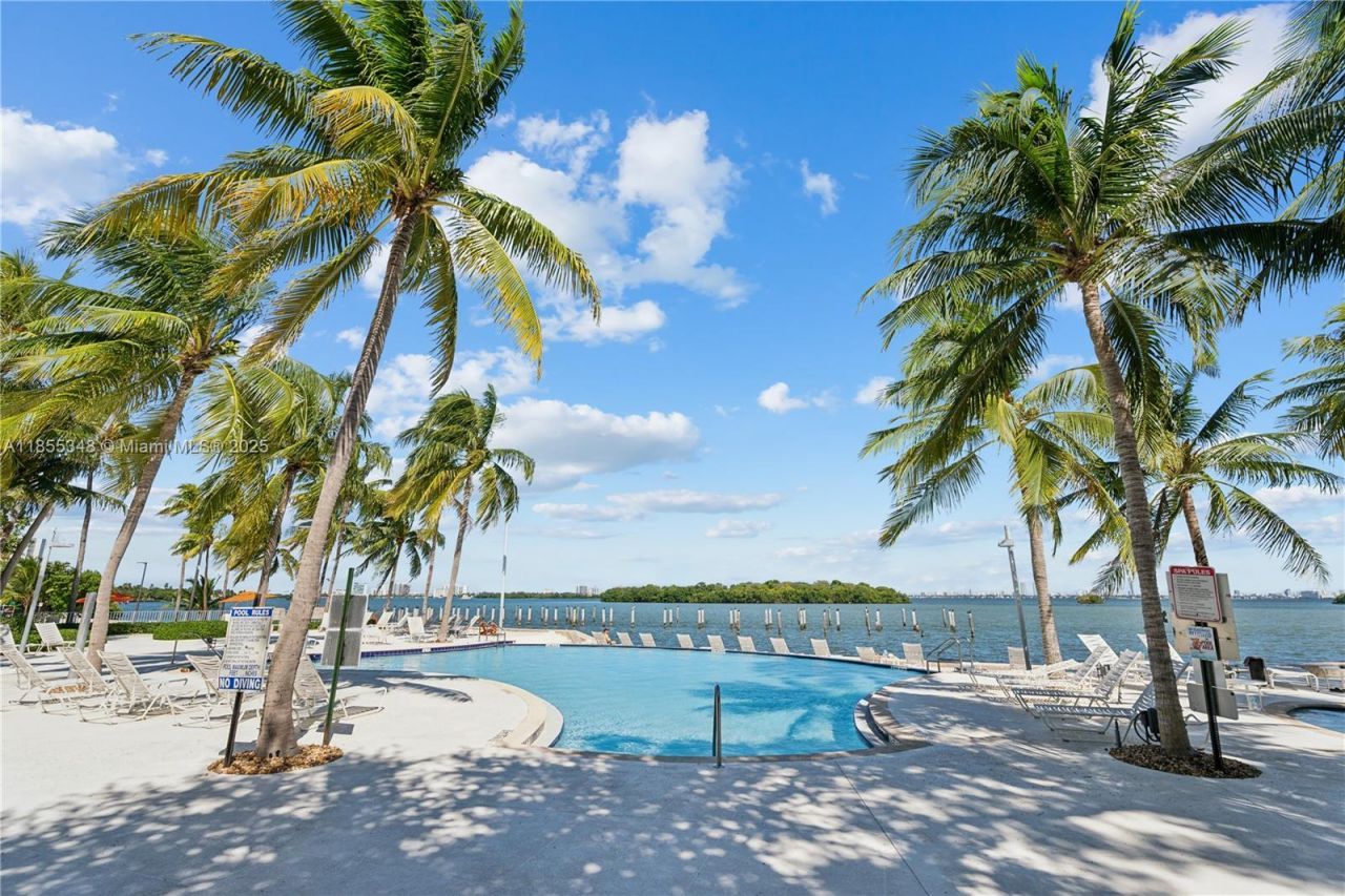 750 NE 64th St, Unit B500, Miami, FL 33138 Photo