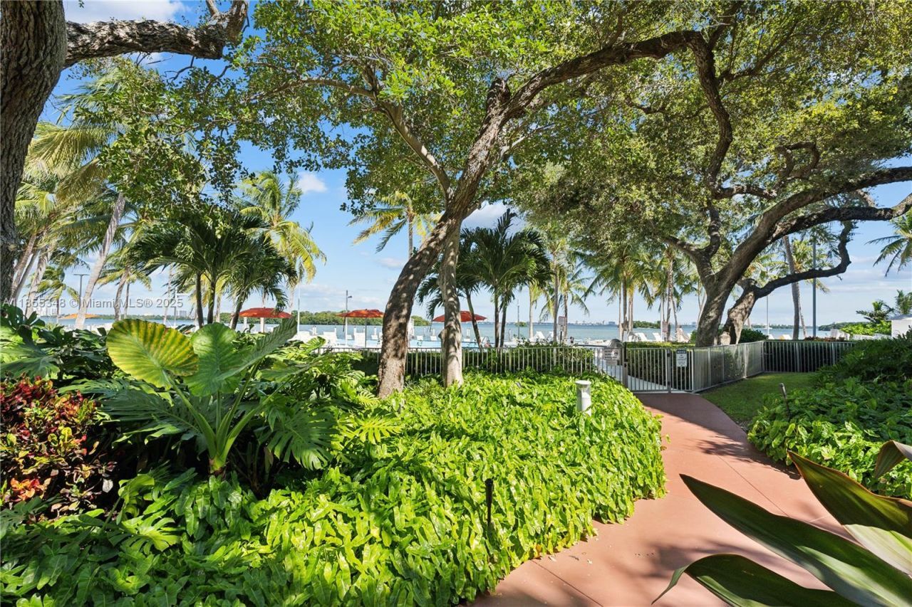 750 NE 64th St, Unit B500, Miami, FL 33138 Photo