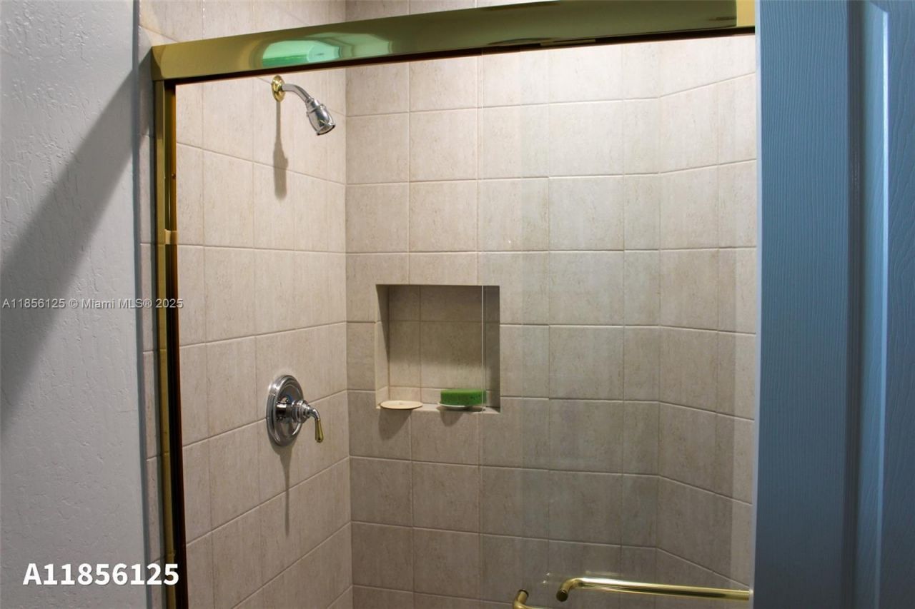 15255 SW 80th Ave, Palmetto Bay, FL 33157 Photo