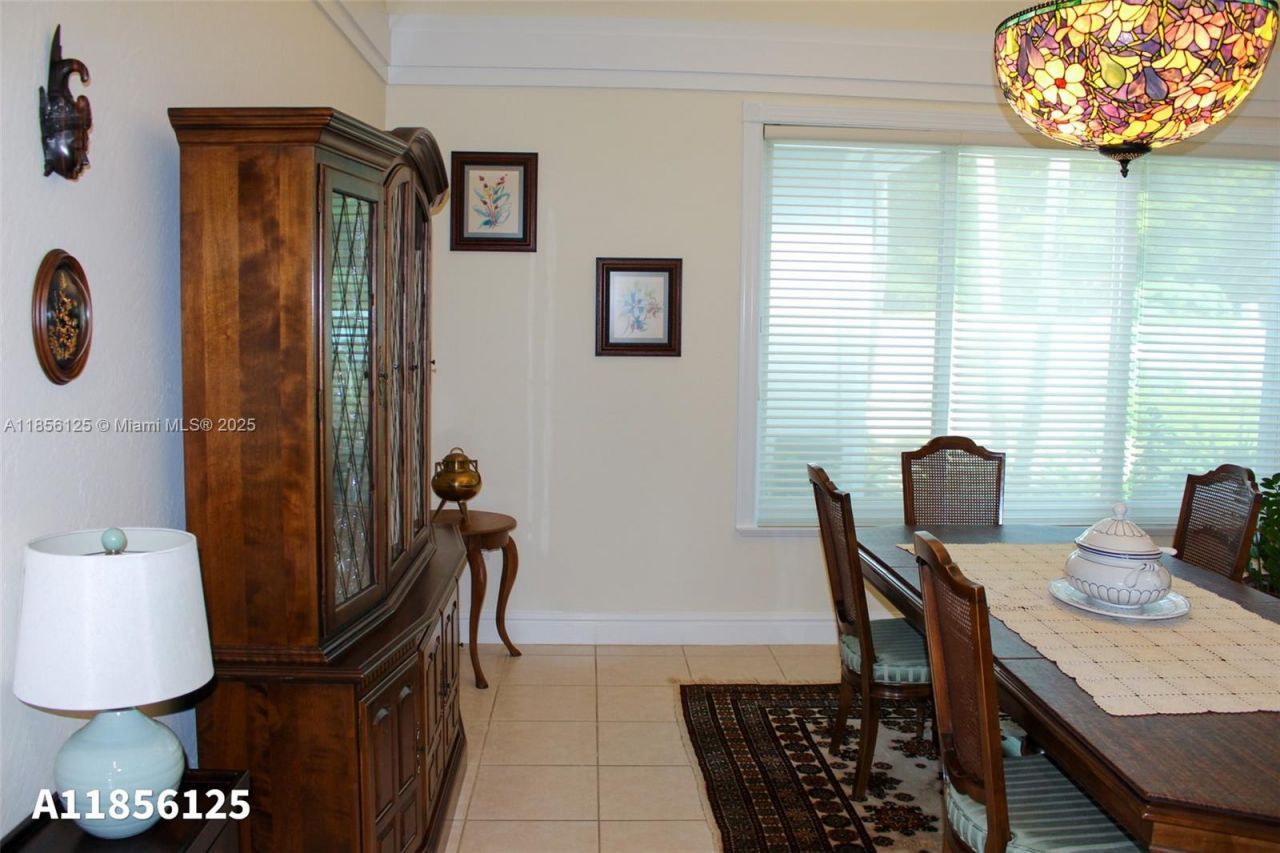 15255 SW 80th Ave, Palmetto Bay, FL 33157 Photo