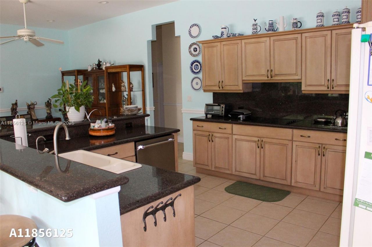 15255 SW 80th Ave, Palmetto Bay, FL 33157 Photo