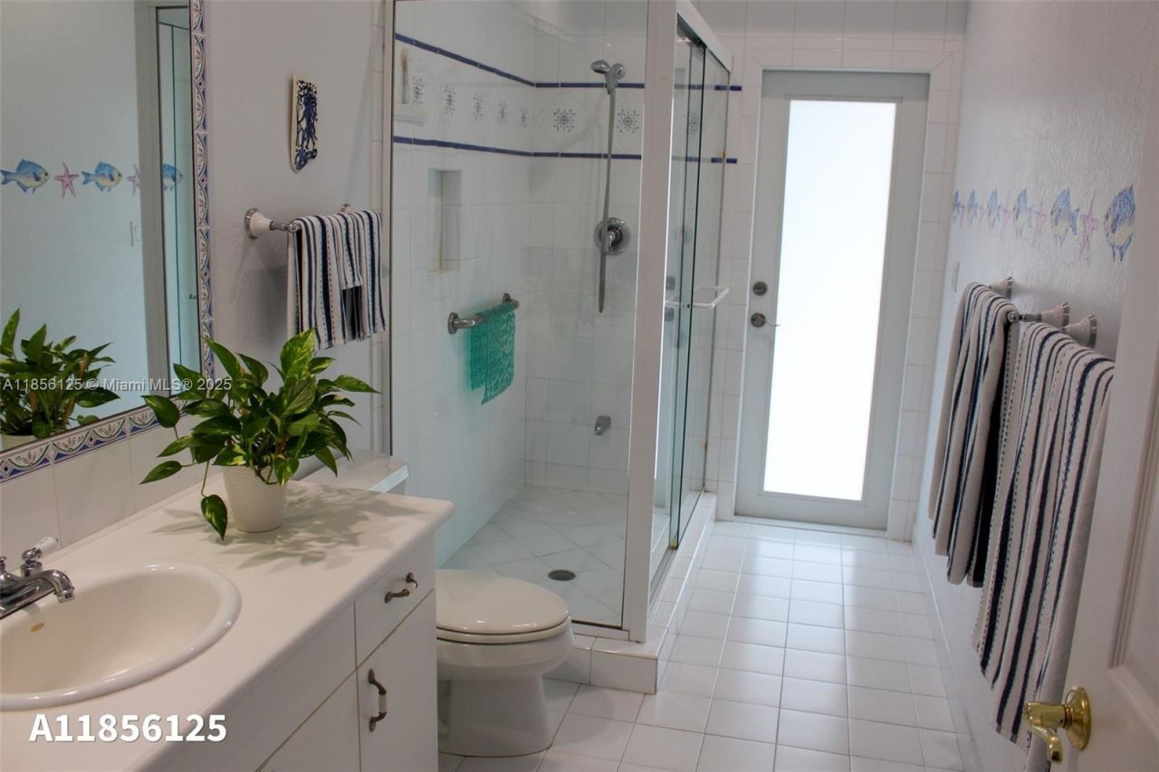 15255 SW 80th Ave, Palmetto Bay, FL 33157 Photo