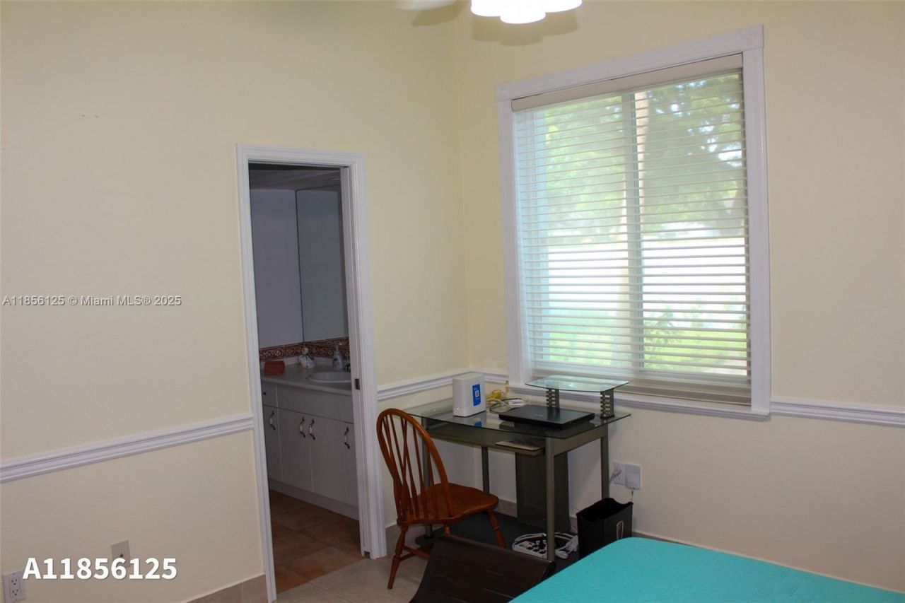 15255 SW 80th Ave, Palmetto Bay, FL 33157 Photo