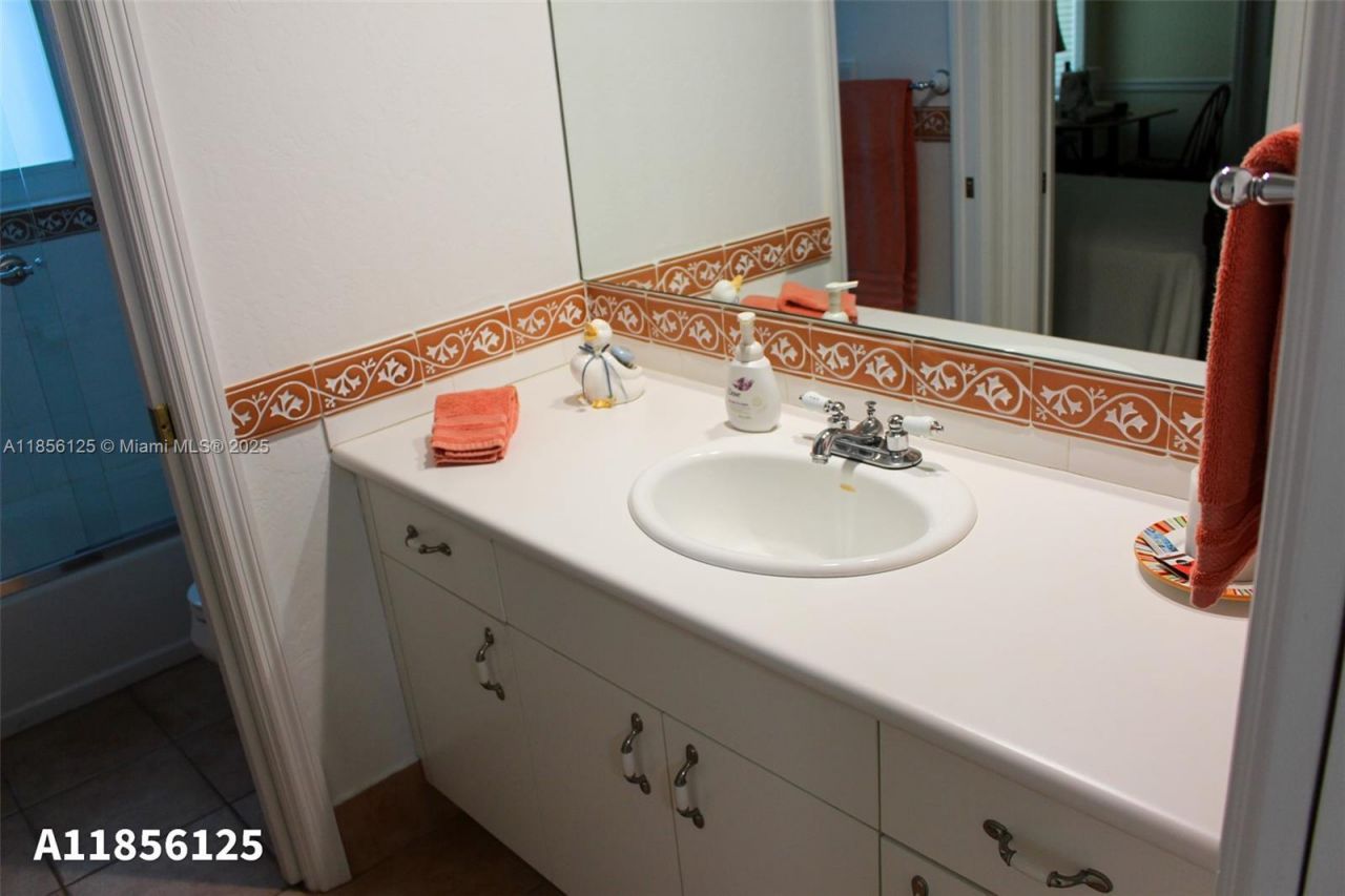 15255 SW 80th Ave, Palmetto Bay, FL 33157 Photo