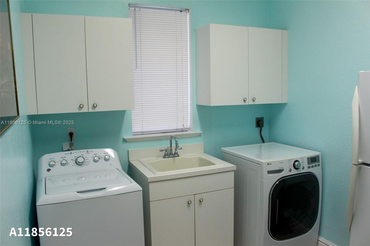 15255 SW 80th Ave, Palmetto Bay, FL 33157 Photo