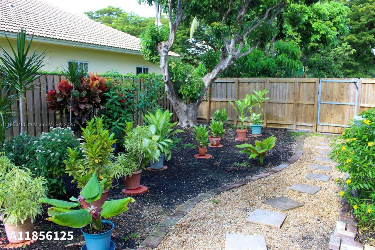 15255 SW 80th Ave, Palmetto Bay, FL 33157 Photo