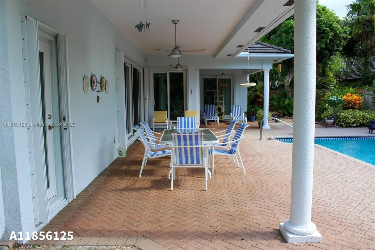 15255 SW 80th Ave, Palmetto Bay, FL 33157 Photo