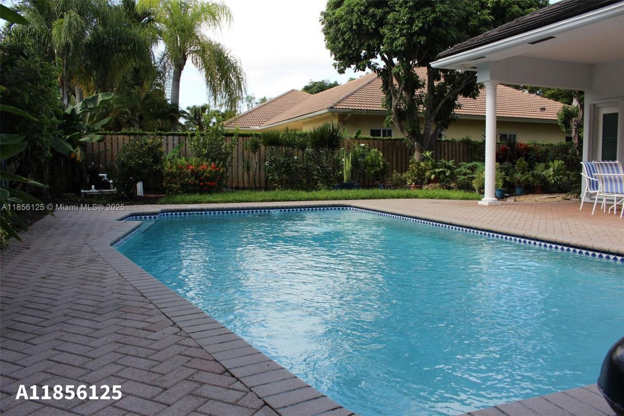 15255 SW 80th Ave, Palmetto Bay, FL 33157 Photo