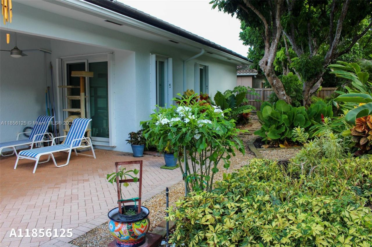 15255 SW 80th Ave, Palmetto Bay, FL 33157 Photo