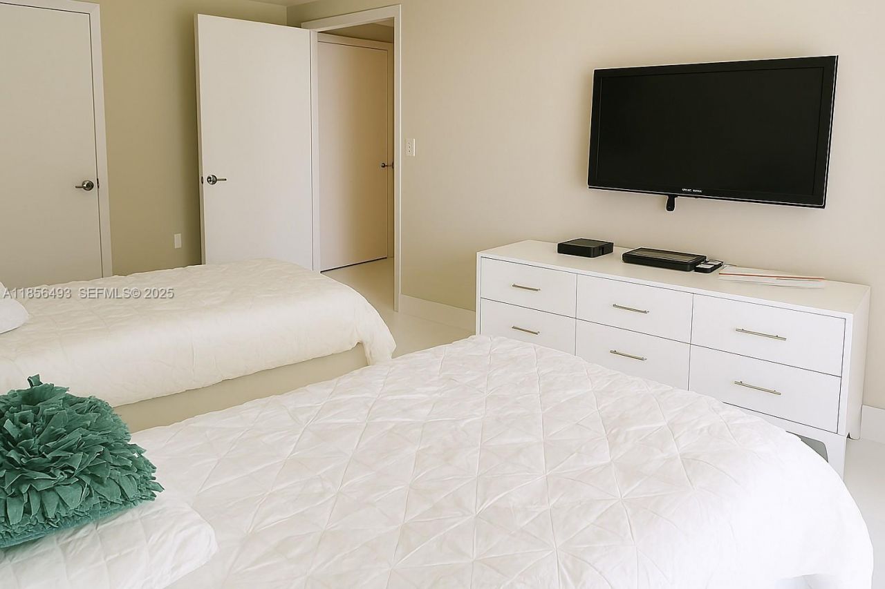 250 Sunny Isles Blvd, Unit 3-1506, Sunny Isles Beach, FL 33160 Photo