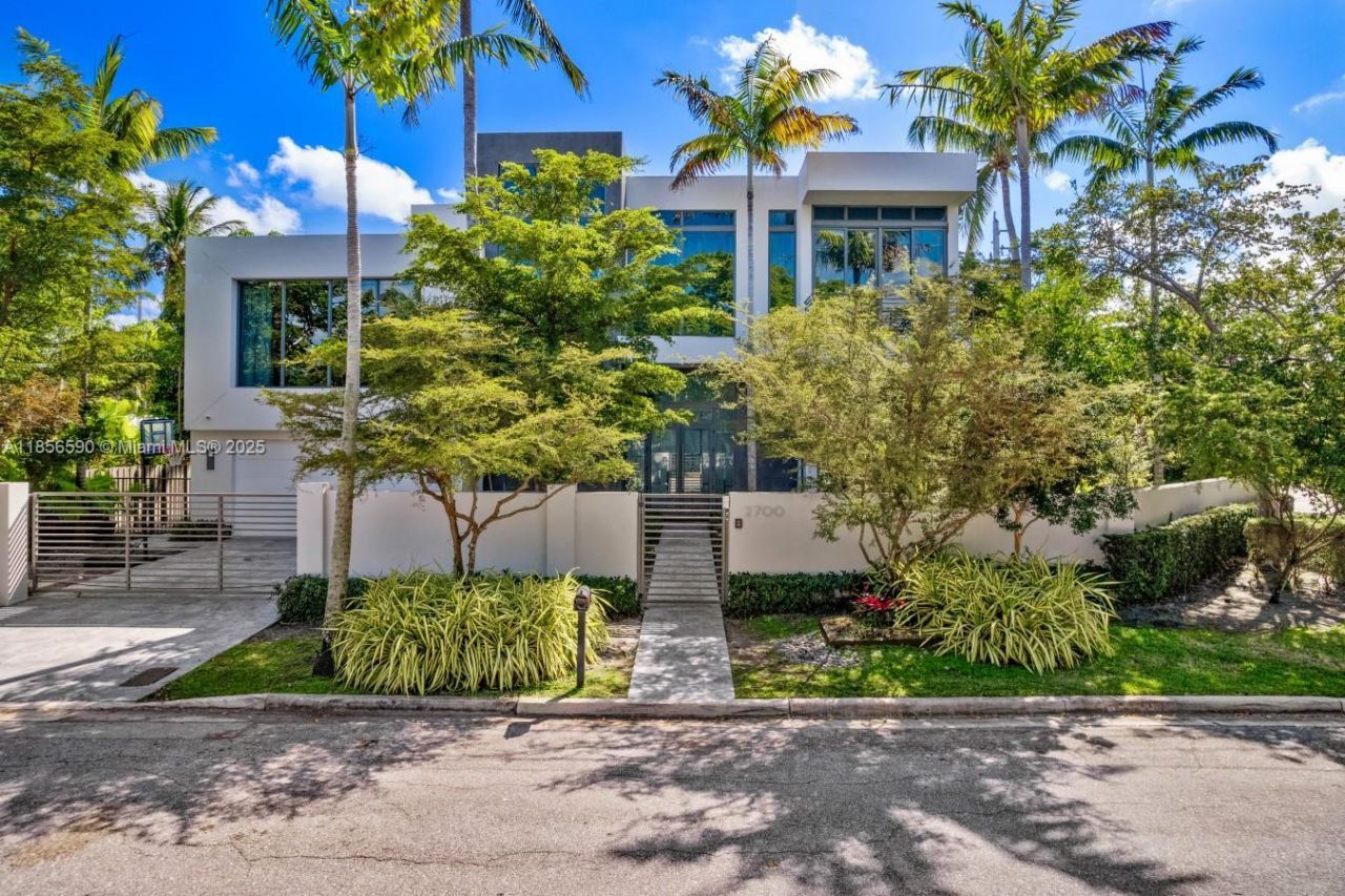 2700 NE 18th St, Fort Lauderdale, FL 33305 Photo