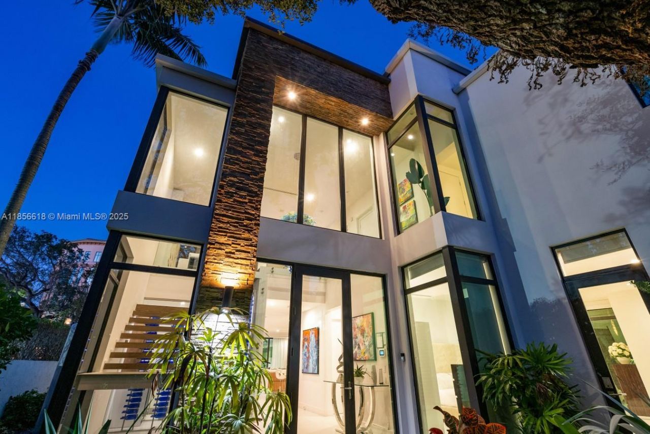 310 SE 11th Ave, Fort Lauderdale, FL 33301 Photo