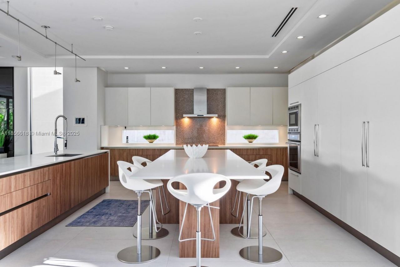 310 SE 11th Ave, Fort Lauderdale, FL 33301 Photo