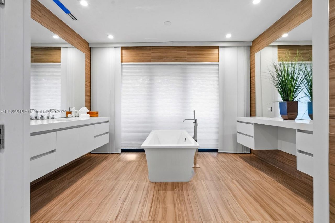 310 SE 11th Ave, Fort Lauderdale, FL 33301 Photo