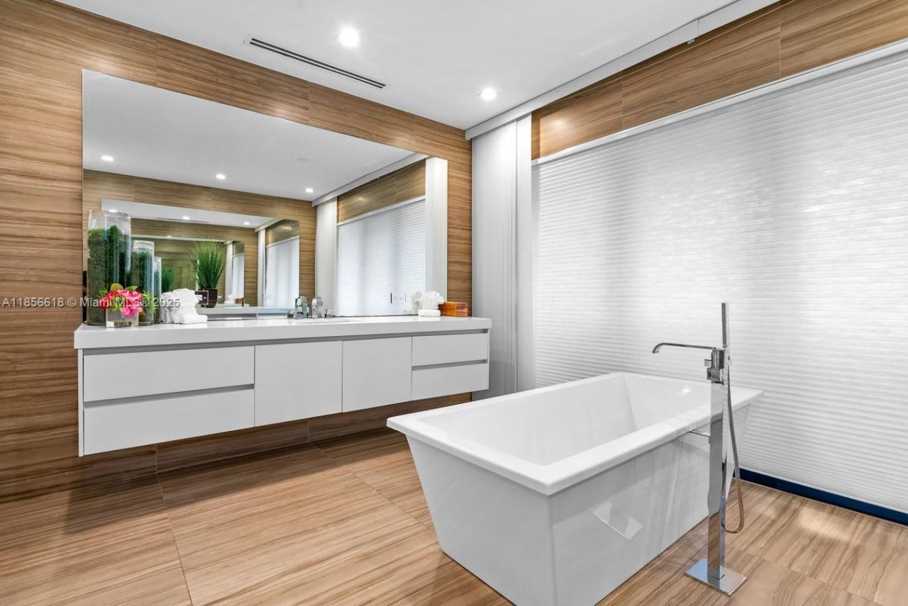 310 SE 11th Ave, Fort Lauderdale, FL 33301 Photo