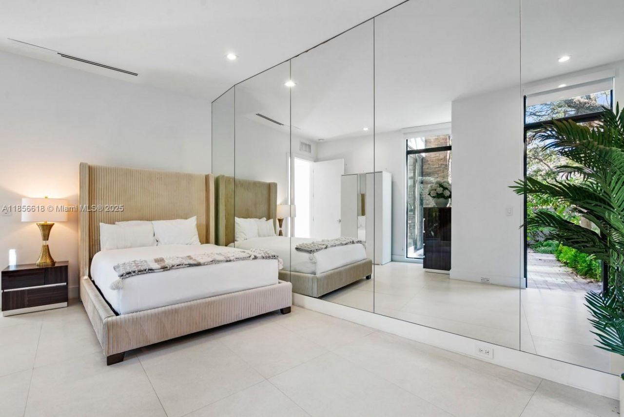 310 SE 11th Ave, Fort Lauderdale, FL 33301 Photo