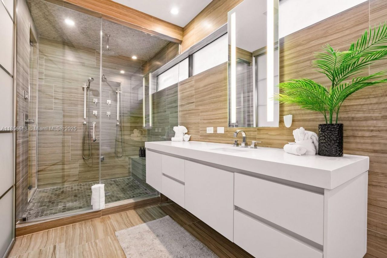 310 SE 11th Ave, Fort Lauderdale, FL 33301 Photo