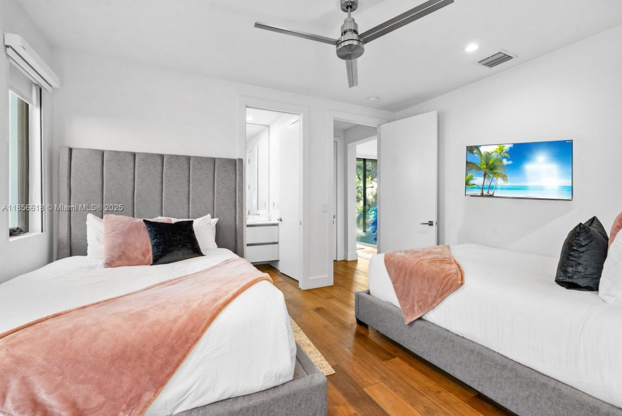 310 SE 11th Ave, Fort Lauderdale, FL 33301 Photo