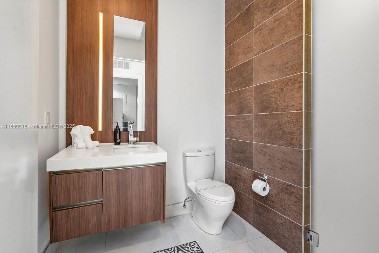 310 SE 11th Ave, Fort Lauderdale, FL 33301 Photo