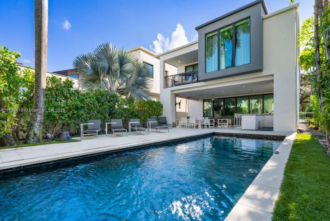 310 SE 11th Ave, Fort Lauderdale, FL 33301 Photo