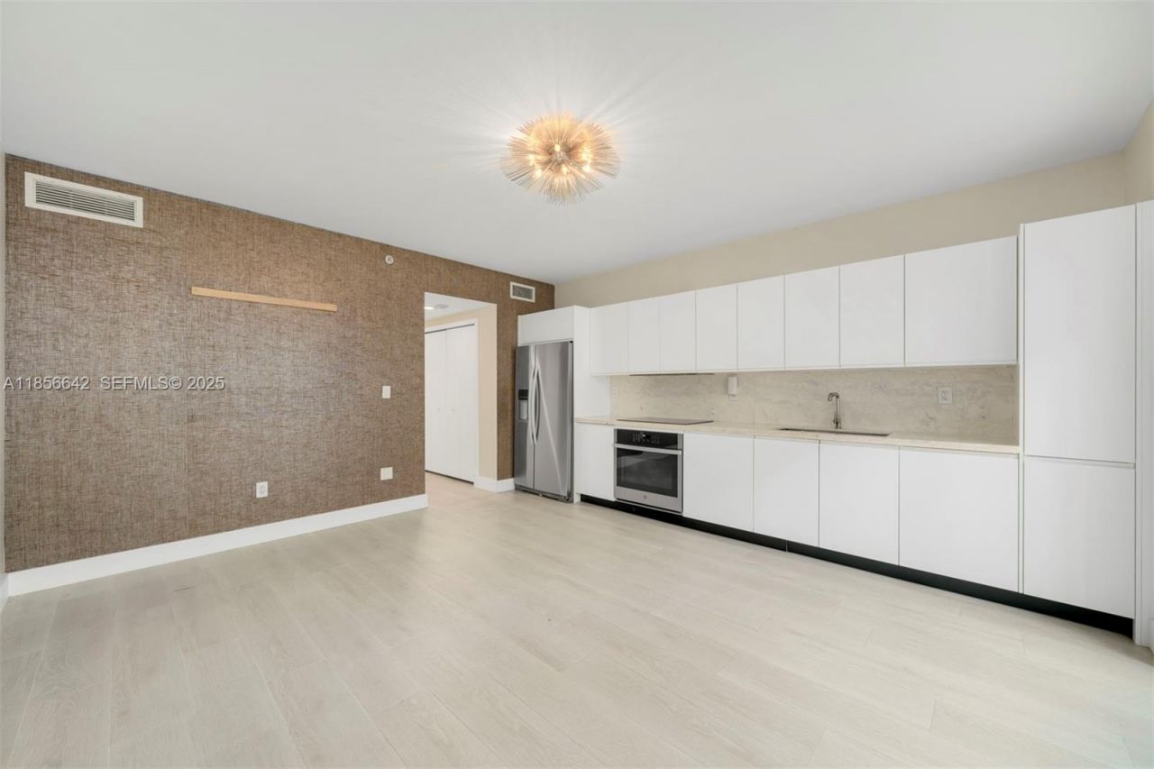 435 21st St, Unit 103, Miami Beach, FL 33139 Photo